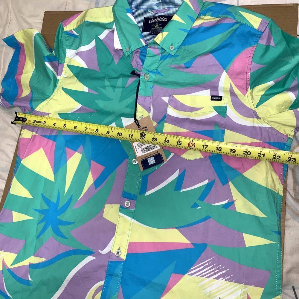 Chubbies Men's  Friday Shirt  A casual, classic fit button up size L - Picture 4 of 7